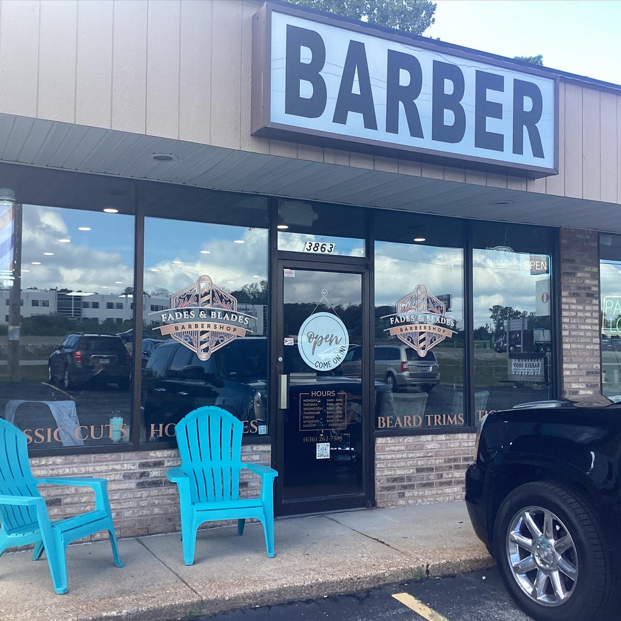 Fades & Blades LLC