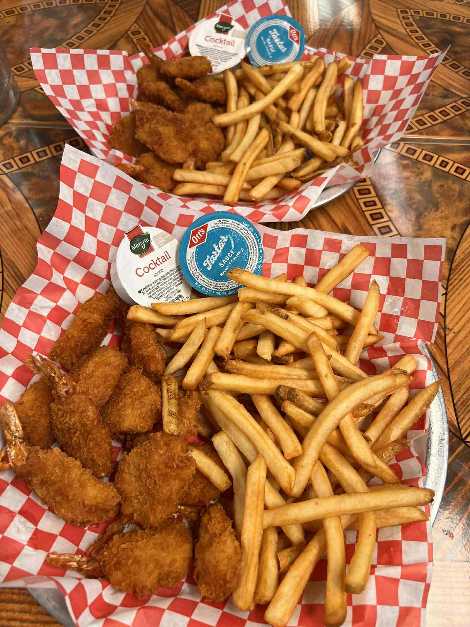 Lakeside Resort & Restaurant on Table Rock Lake Branson West