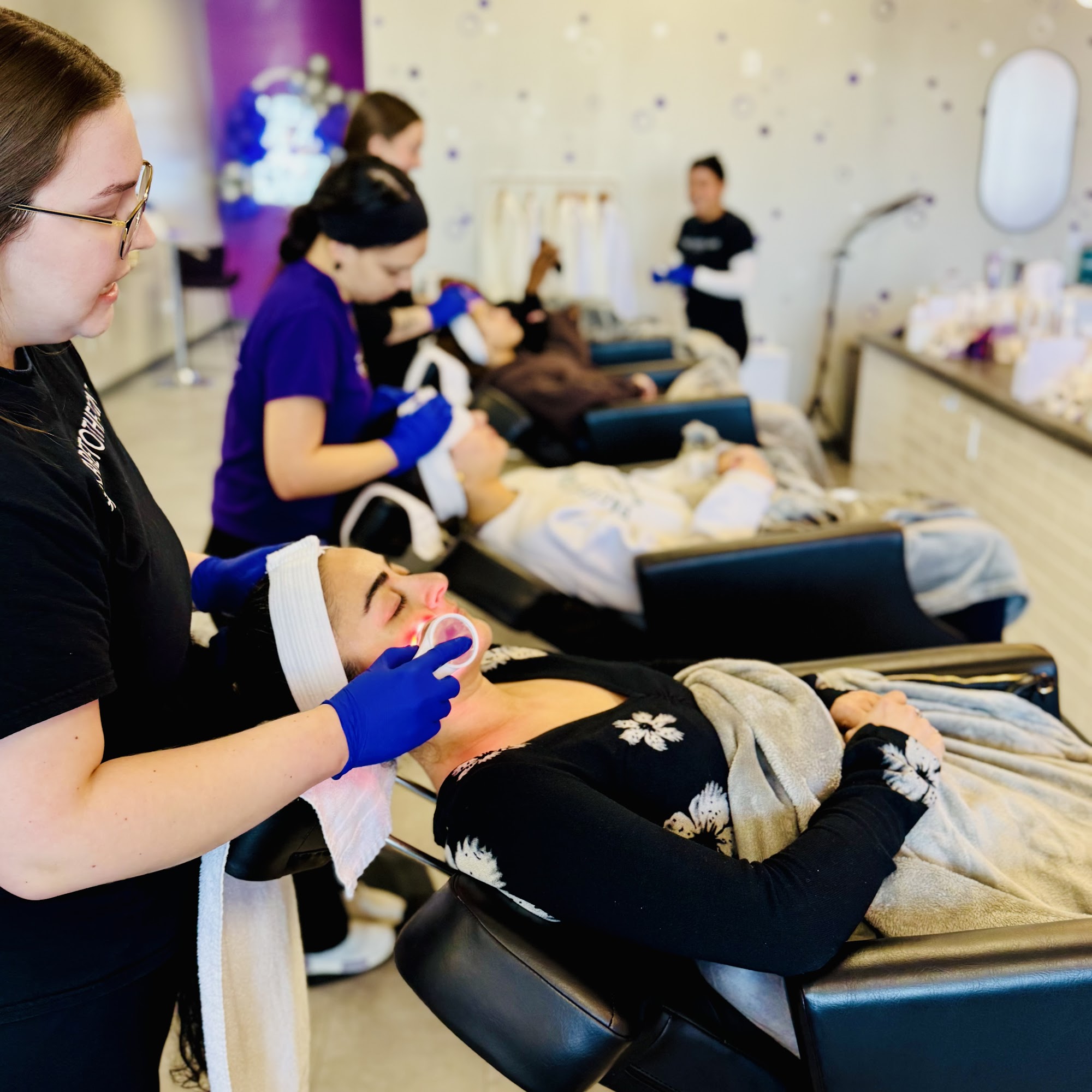 Fizz Facial Bar | St. Louis Spa | skin care for aging, acne, and overall skin health