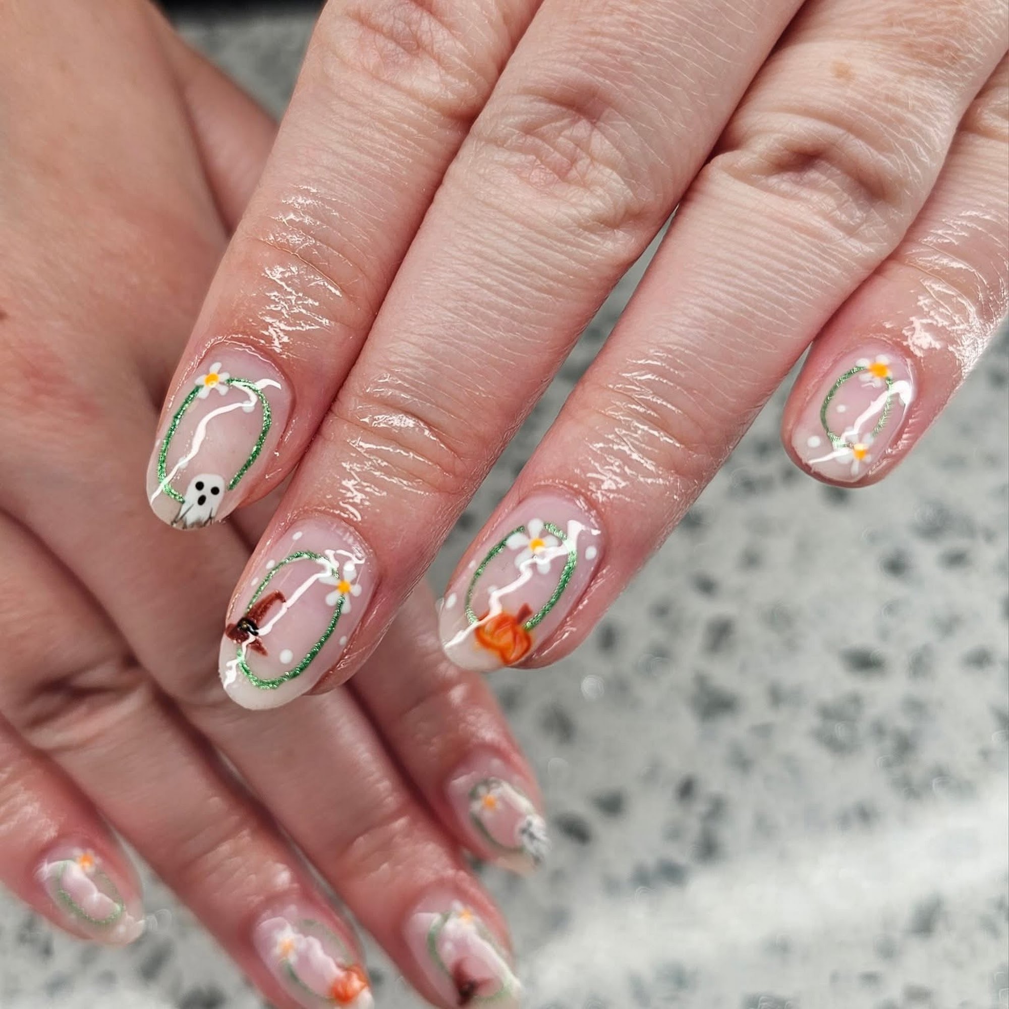 Beckie's Nails & Tanning