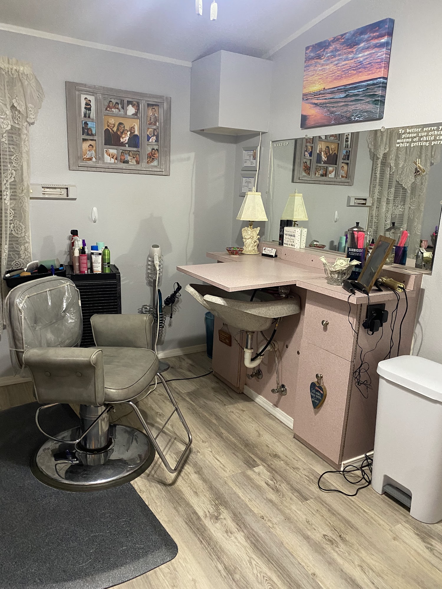 Cindy's Cuts 'n' Curls 345 Blue Spring Dr, Eldon Missouri 65026