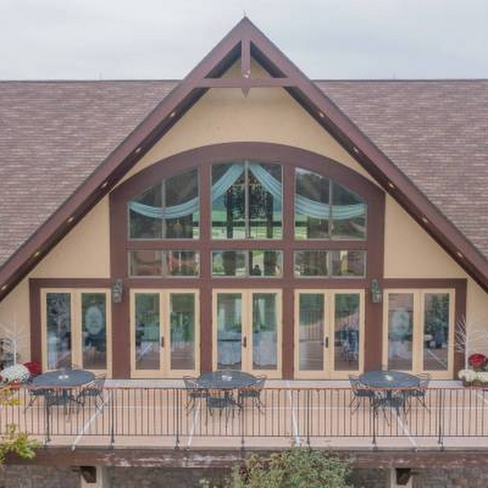 Andre's Fox Run Banquets & Catering Eureka