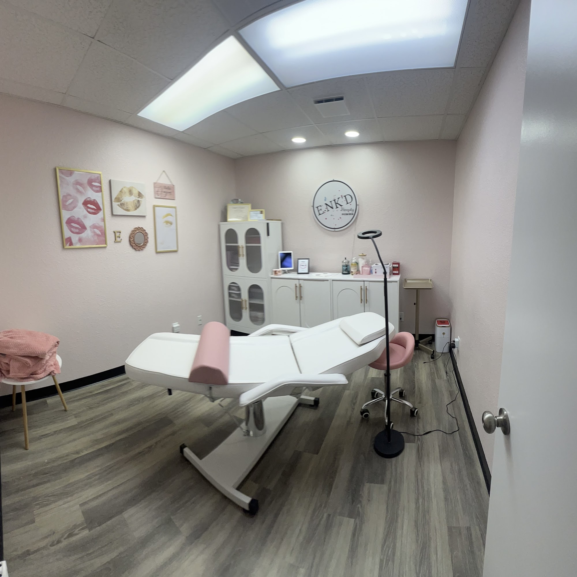 E.NK’D Beauty by Elisha Saylor 44 N Orchard Blvd, Fair Grove Missouri 65648