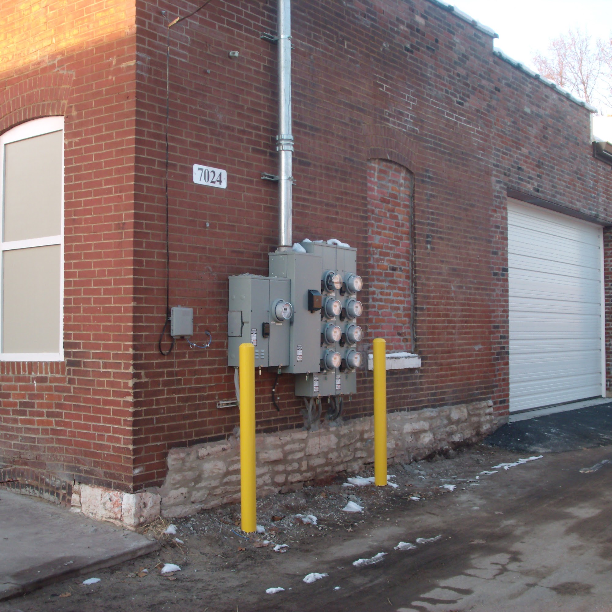 Building Systems Technologies LLC (BST-STL) 7163 N Lindbergh Blvd, Hazelwood Missouri 63042