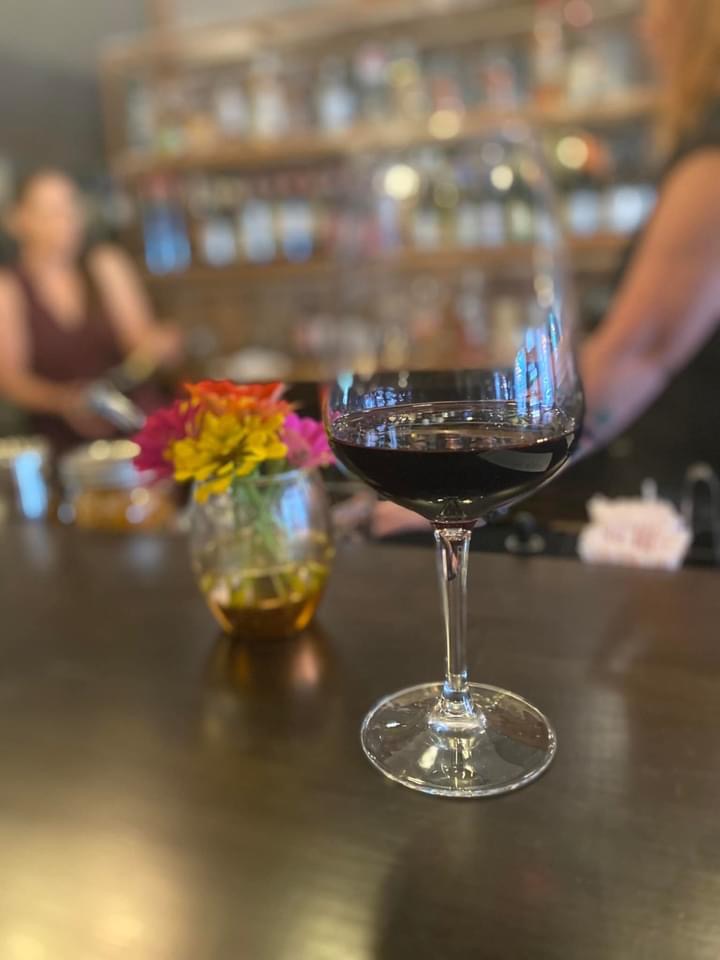 Bar Vin Wine & Spirits Hermann