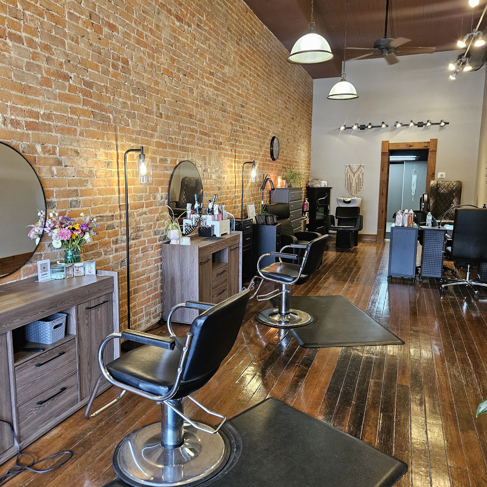Crescent Moon Salon & Spa