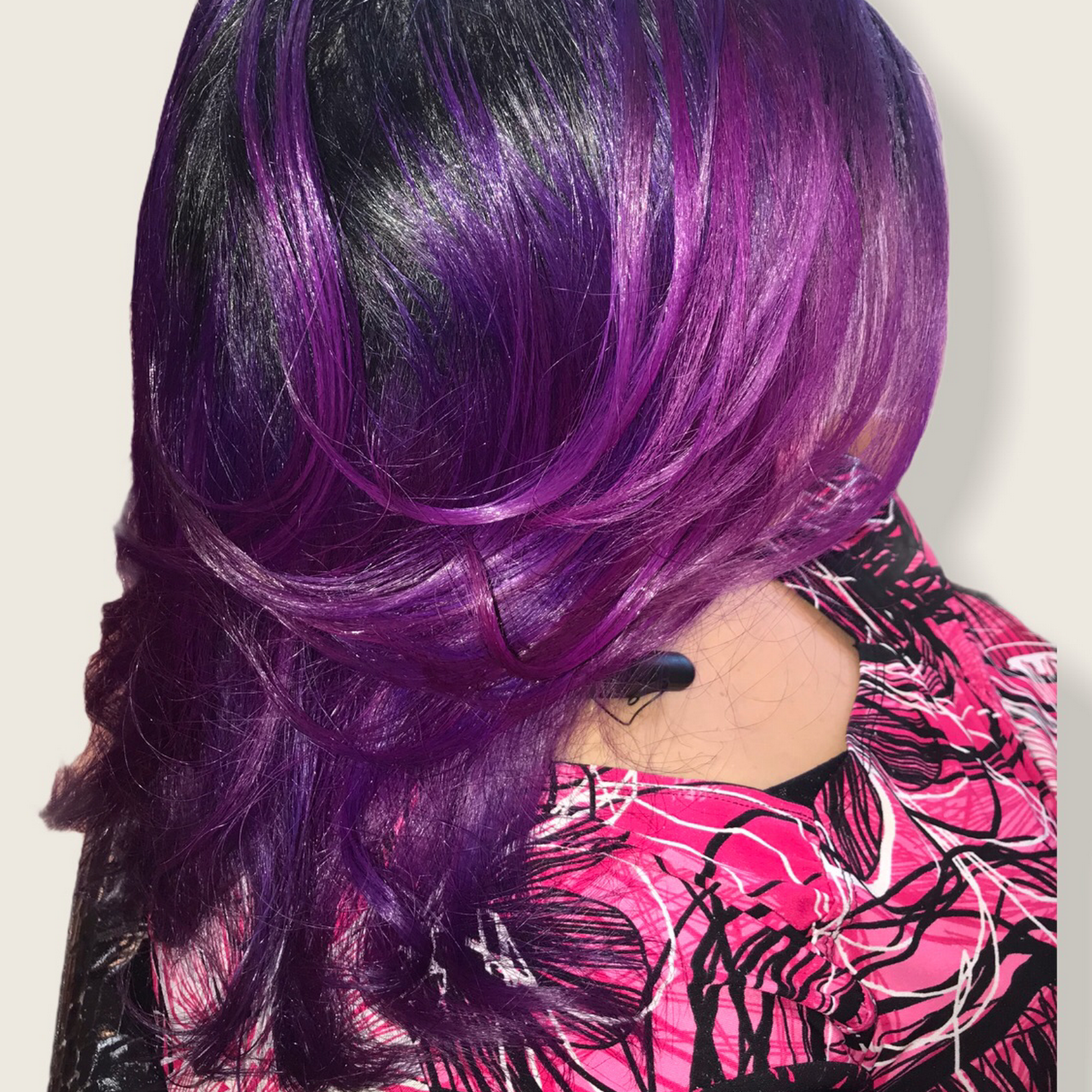 Latashia Adams Hair 4405 Blue Pkwy, Kansas City Missouri 64130