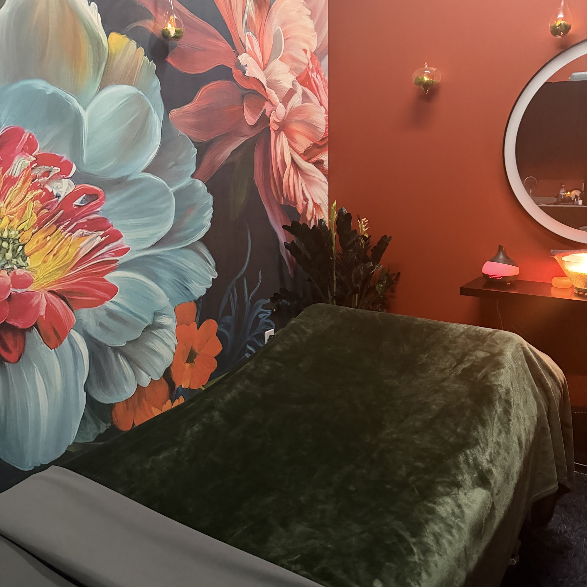 Soothespacemassage.com 1218 W 136th St Suite 105, Kansas City Missouri 64145