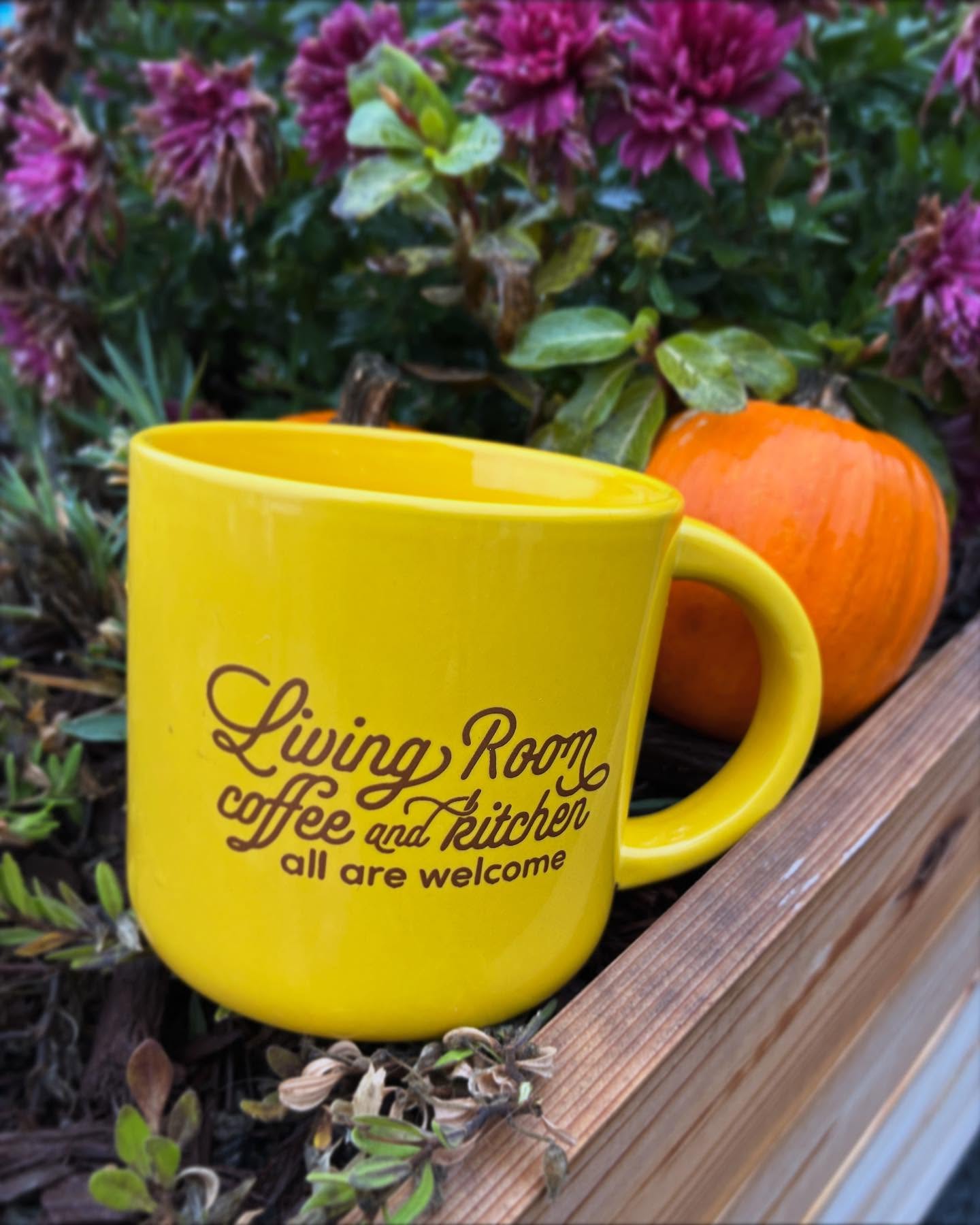 Living Room Coffee & Kitchen Maplewood