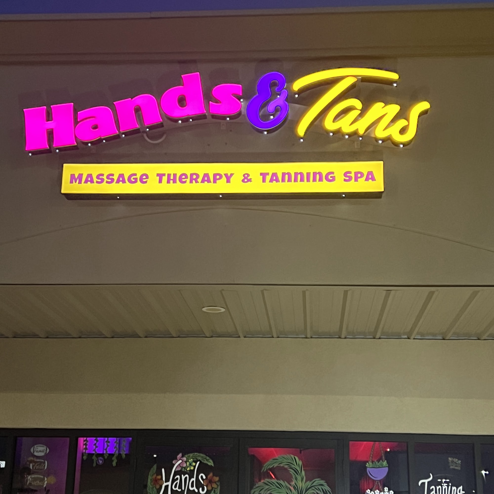 Hands & Tans 3275 Lusk Dr suite d, Neosho Missouri 64850