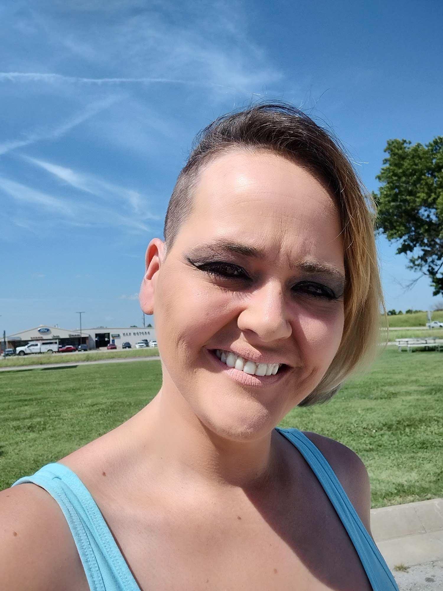 HeadTurnerz Salon 115 S Main St, Nevada Missouri 64772