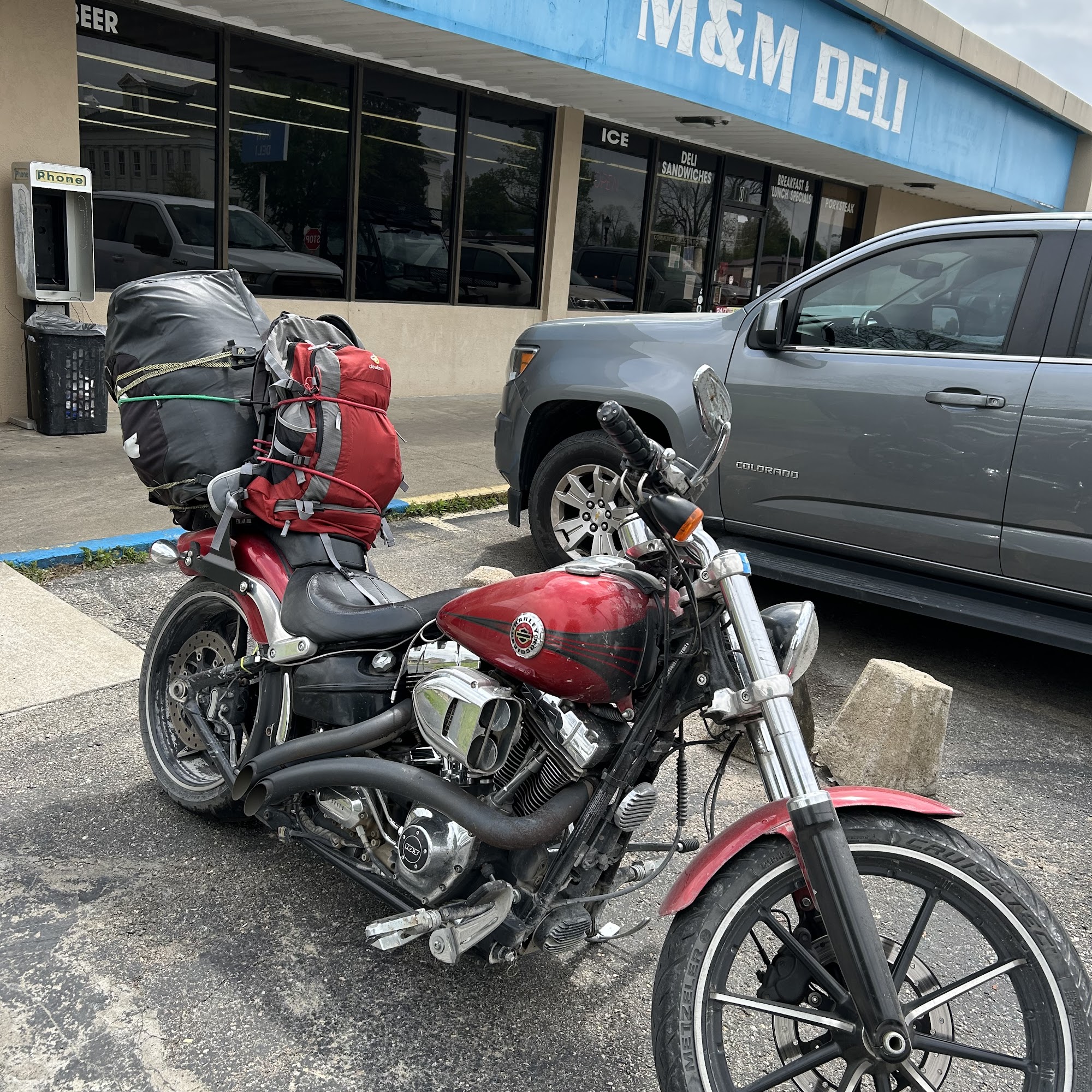 M & M 501 Main St, New Madrid