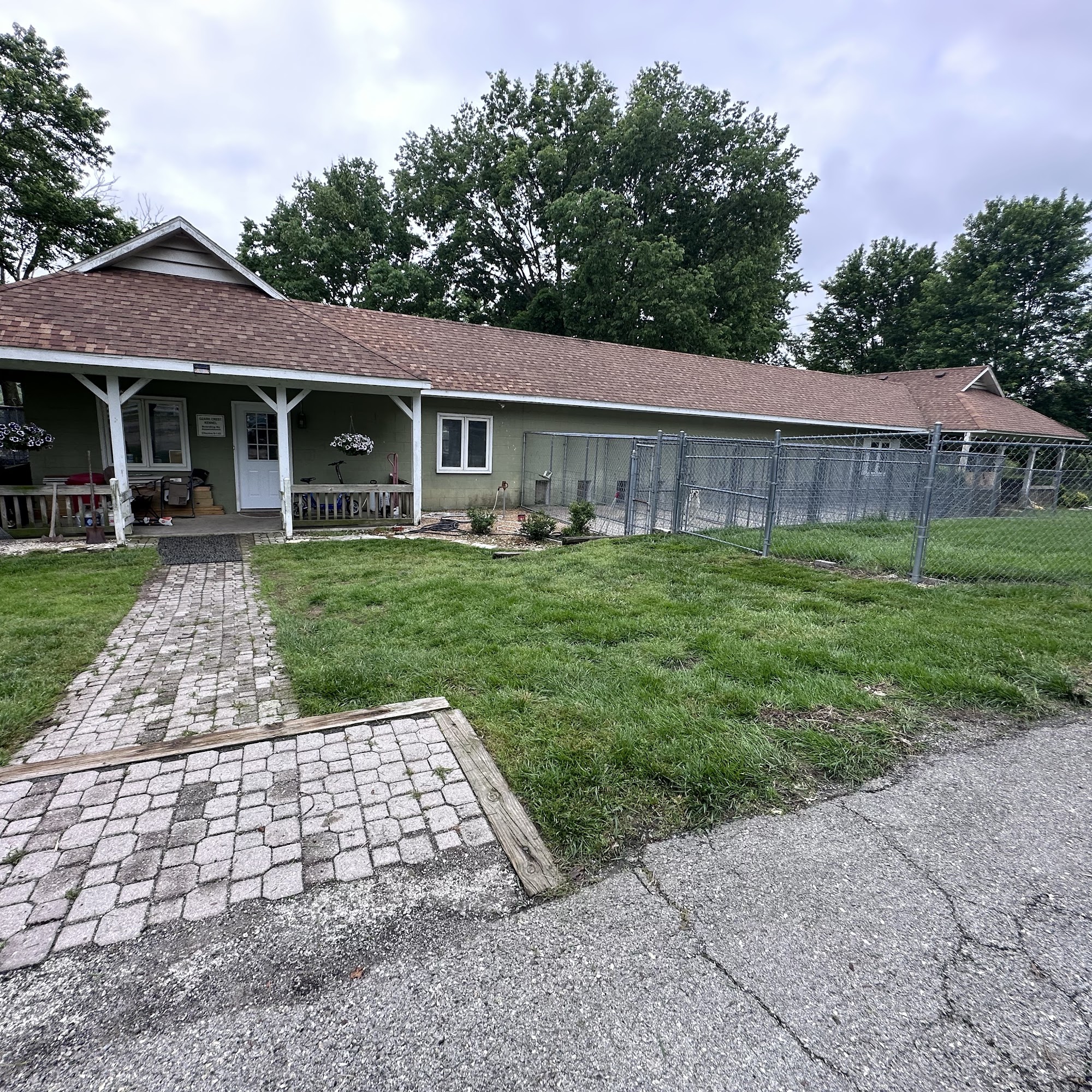 Ozark Crest Kennels Nixa