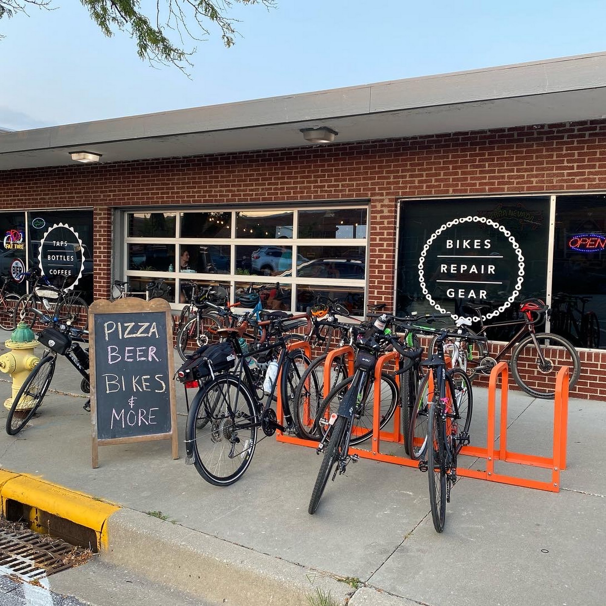 Velo Garage Bicycle Shop North Kansas City