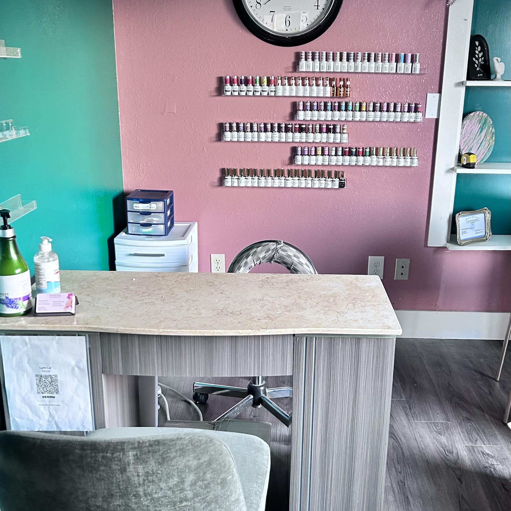 Avalon Hair and Spa 705 S Broadway Suite A, Oak Grove Missouri 64075