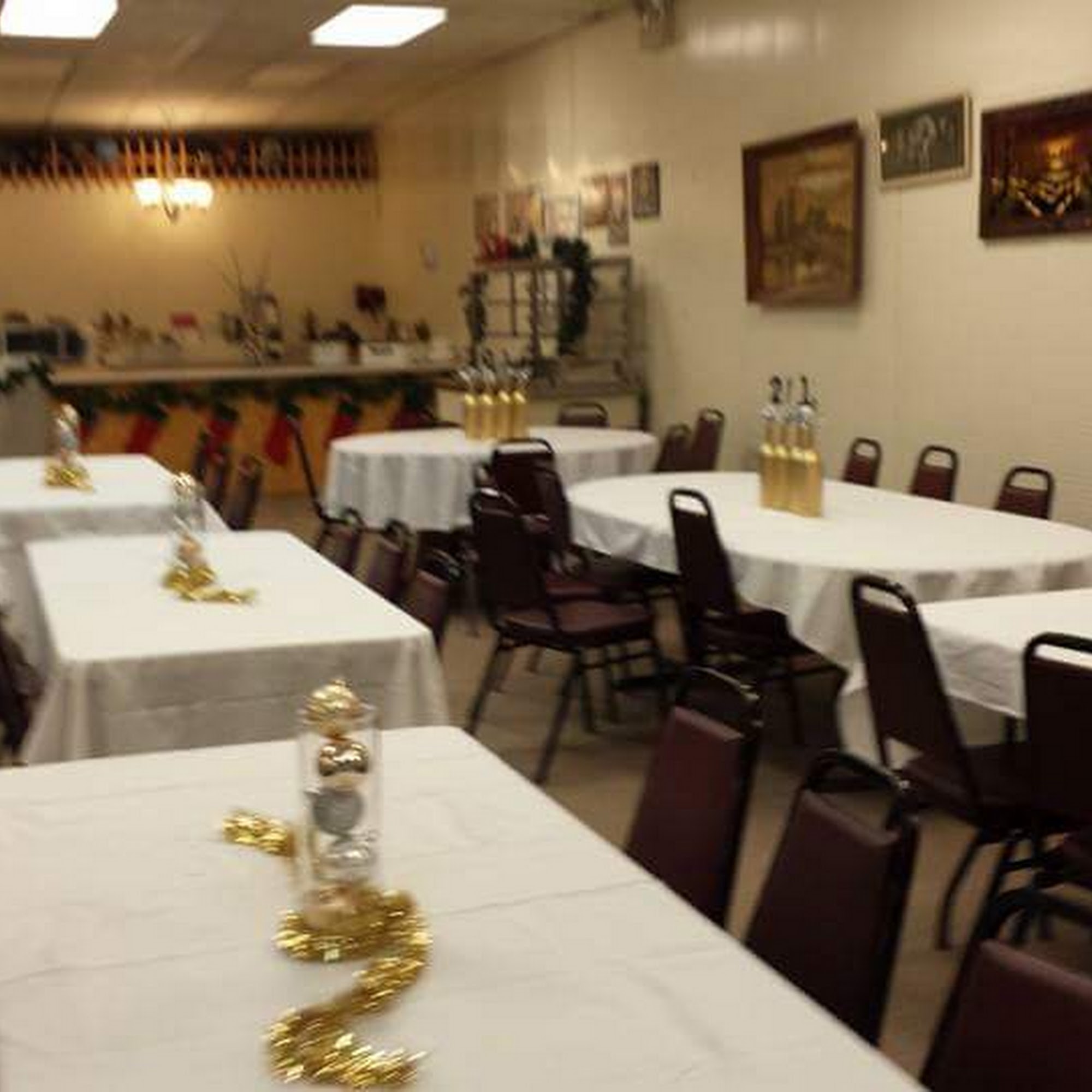 Hall's Chuckwagon and Hall's Hall Palmyra