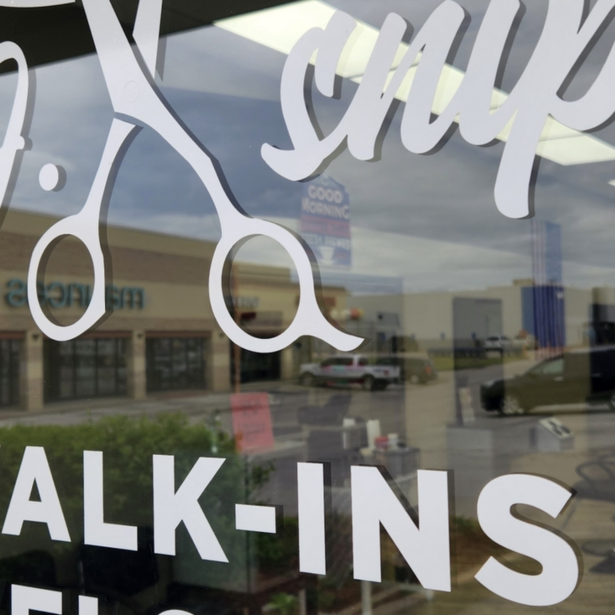 M. J. snips LLC 2015 Jefferson St Suite B-20, Perryville Missouri 63775