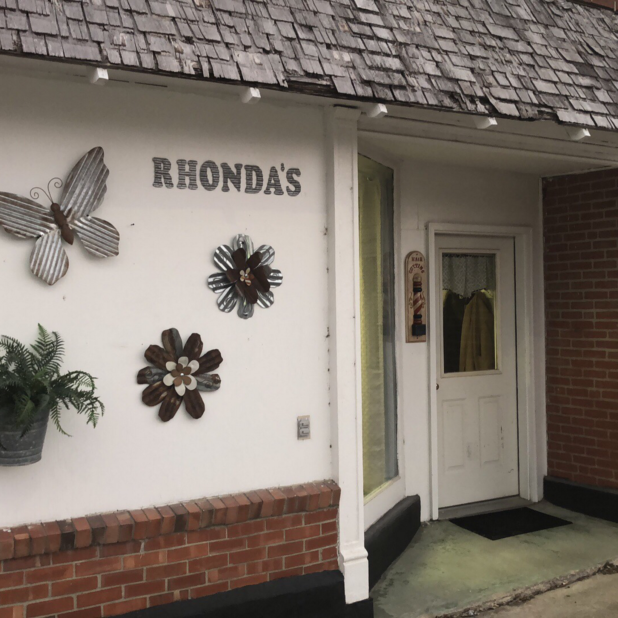 Rhonda’s Hair Shop 204 Roe St, Pilot Grove Missouri 65276