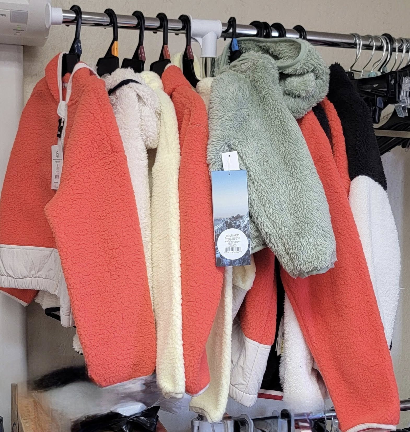 Helping Hands Household Services LLC