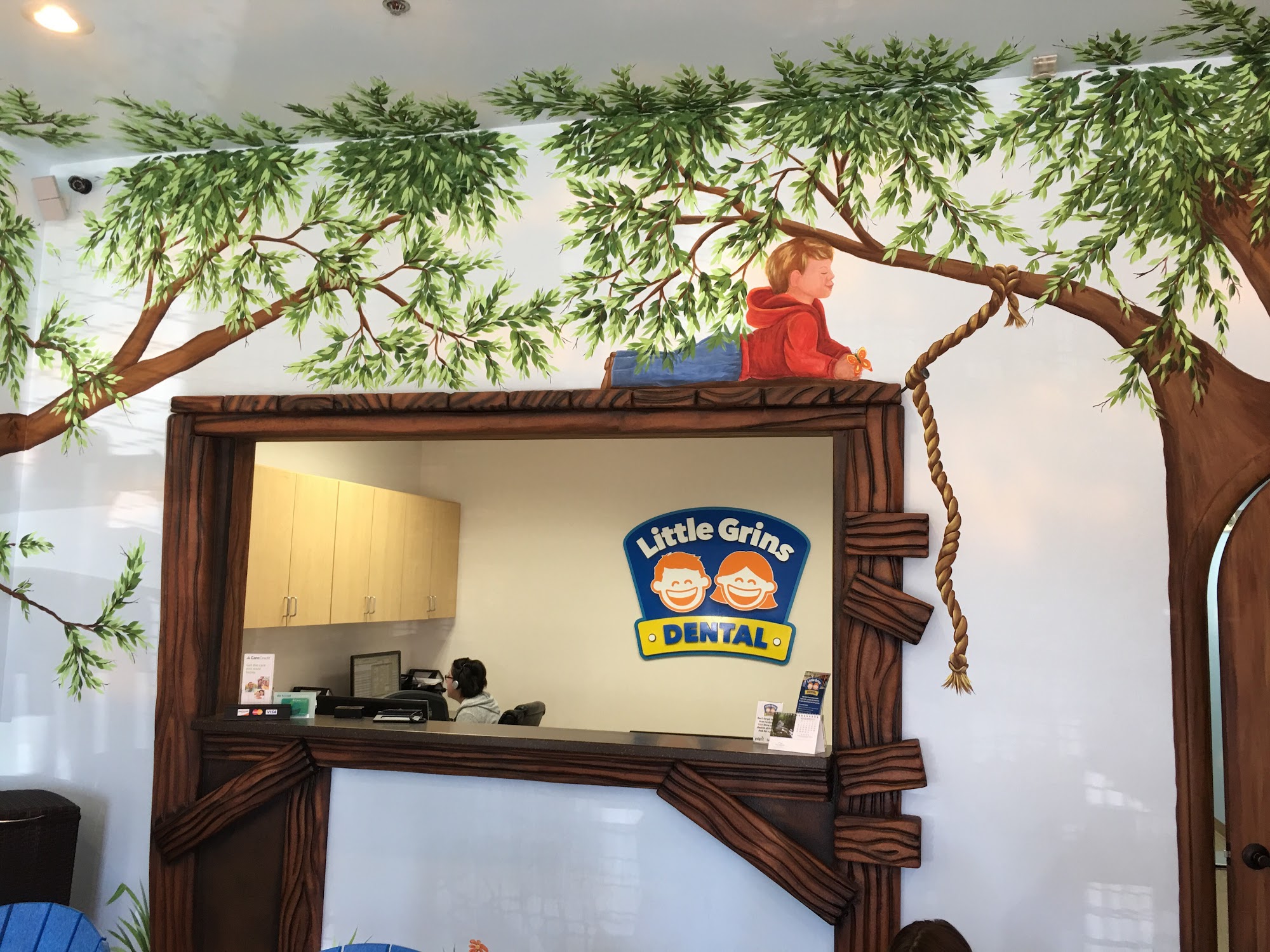 Little Grins Dental 4728 S Campbell Ave #120, Springfield Missouri 65810