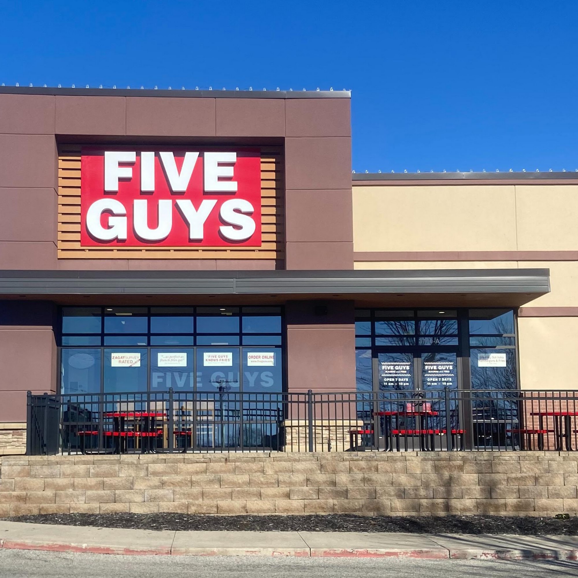 Five Guys St. Joseph