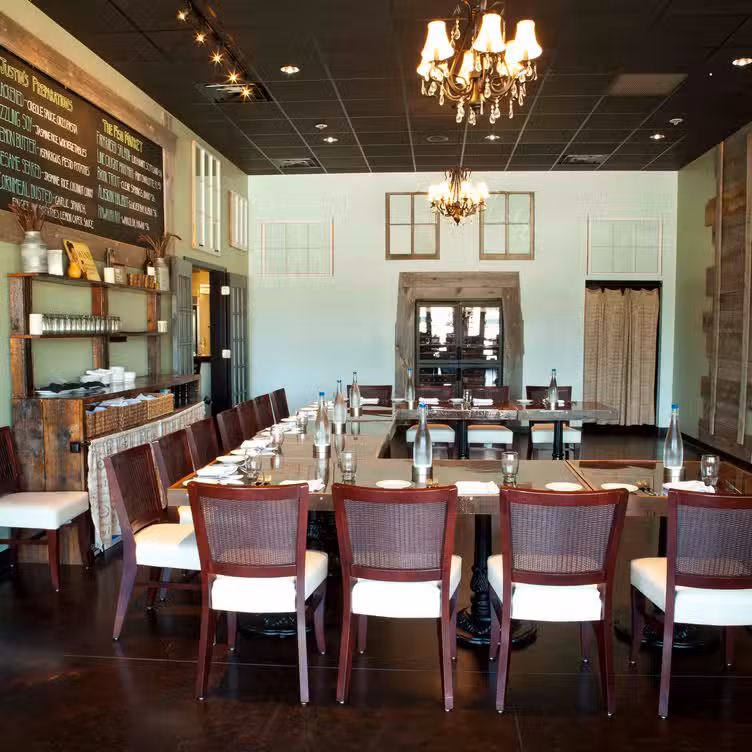 Photo credit: opentable