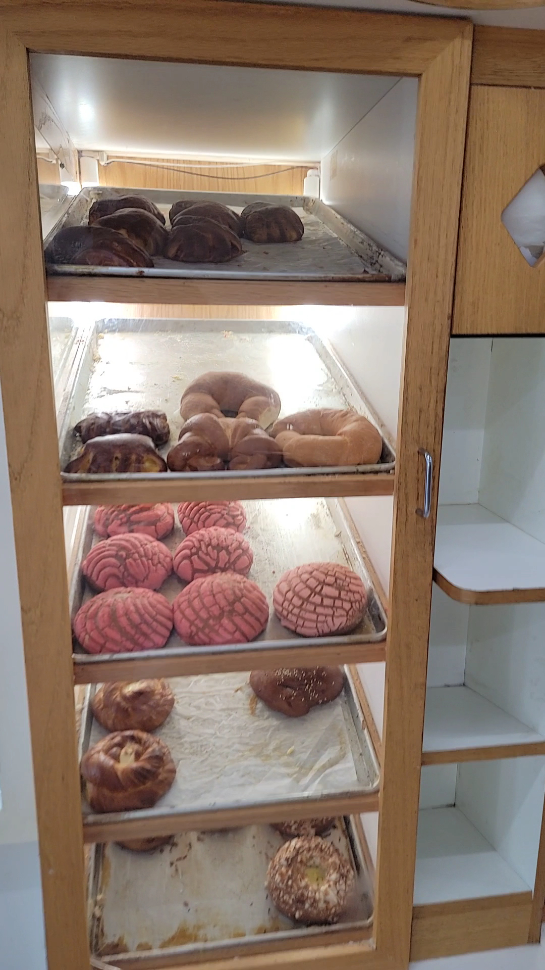 Lilly's Panaderia Menu