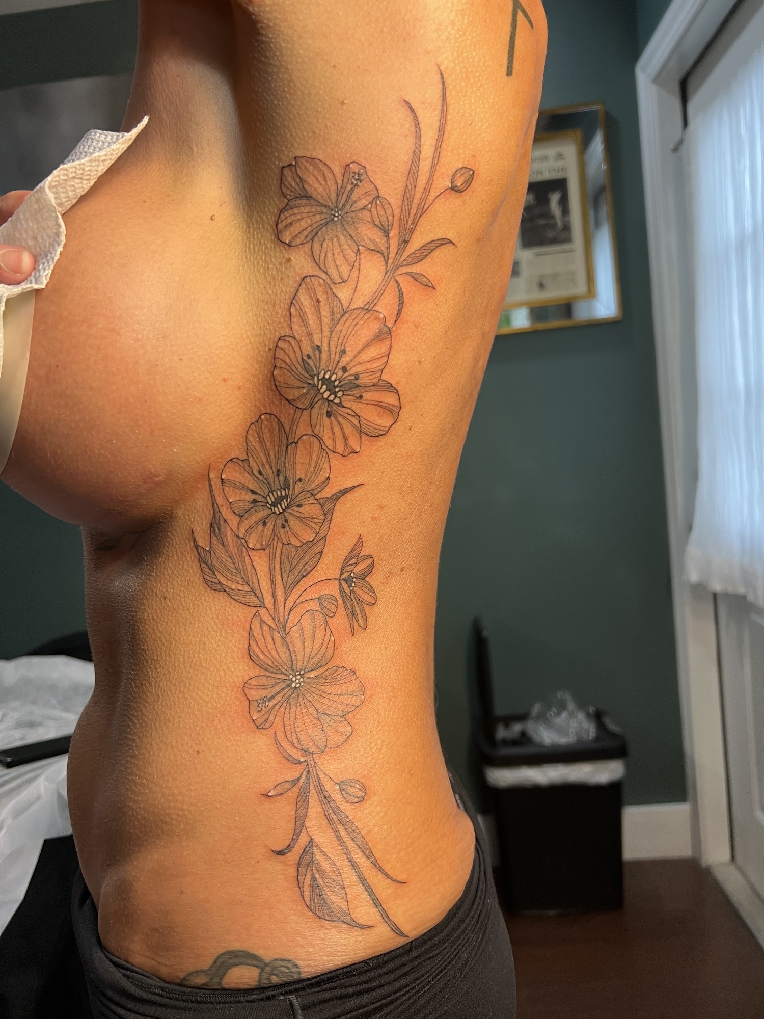 Permanent Makeup & Tattoo Avenue 18