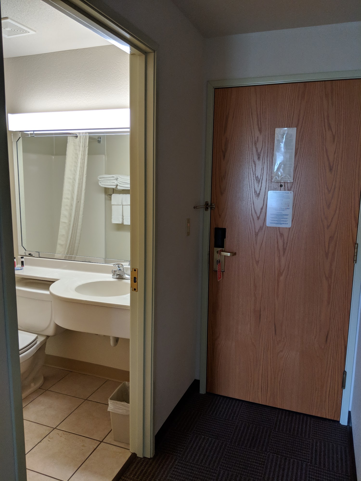 Microtel Inn & Suites by Wyndham Sainte Genevieve Ste. Genevieve