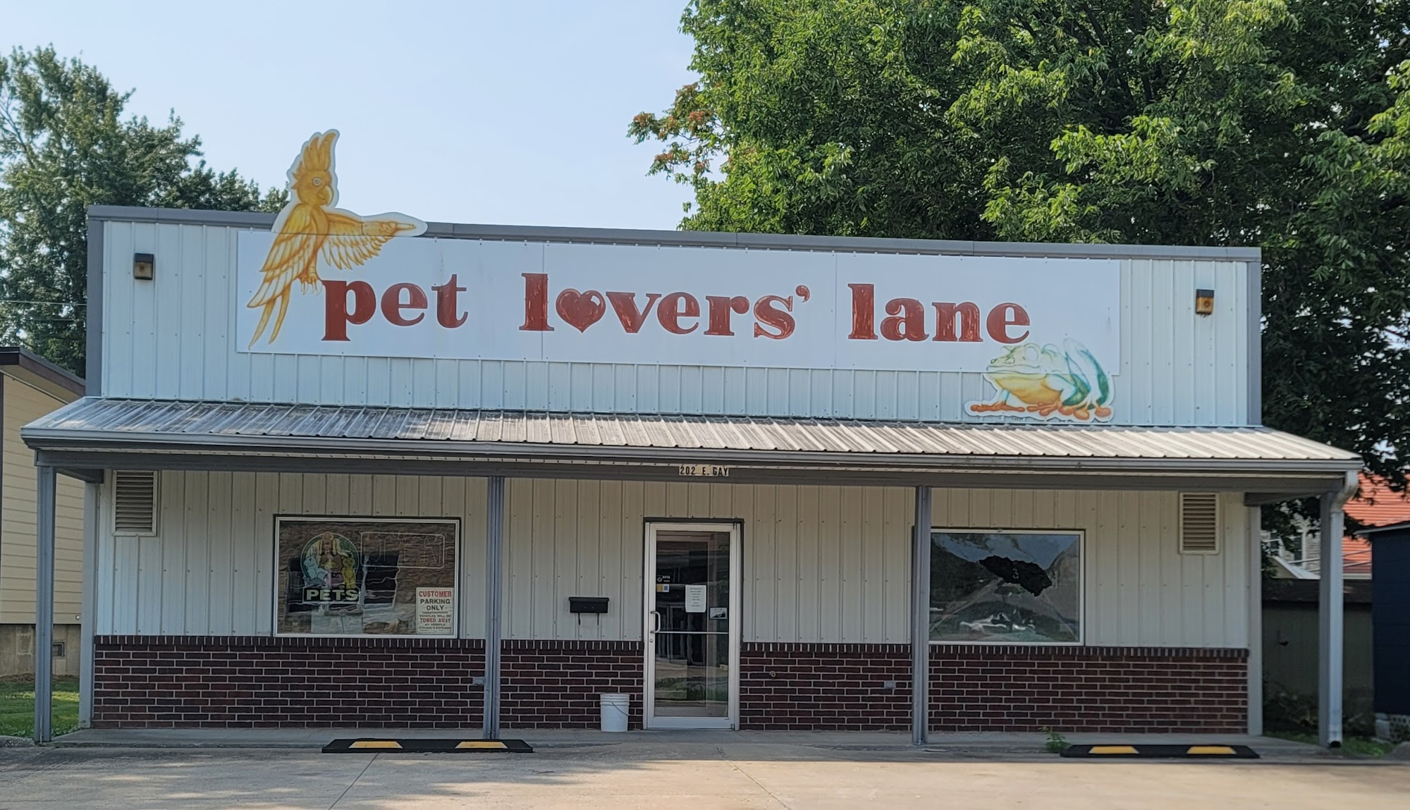 Pet Lover's Lane Warrensburg