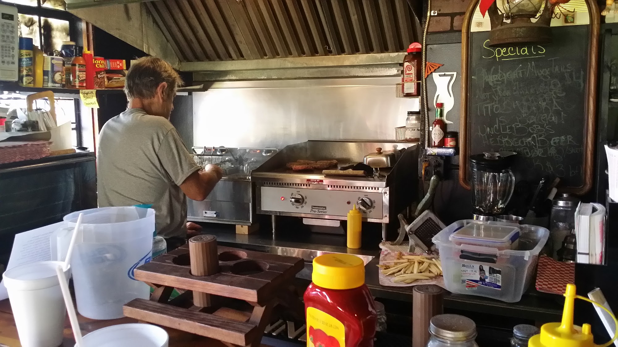 Stonehouse East Pine Pub Menu