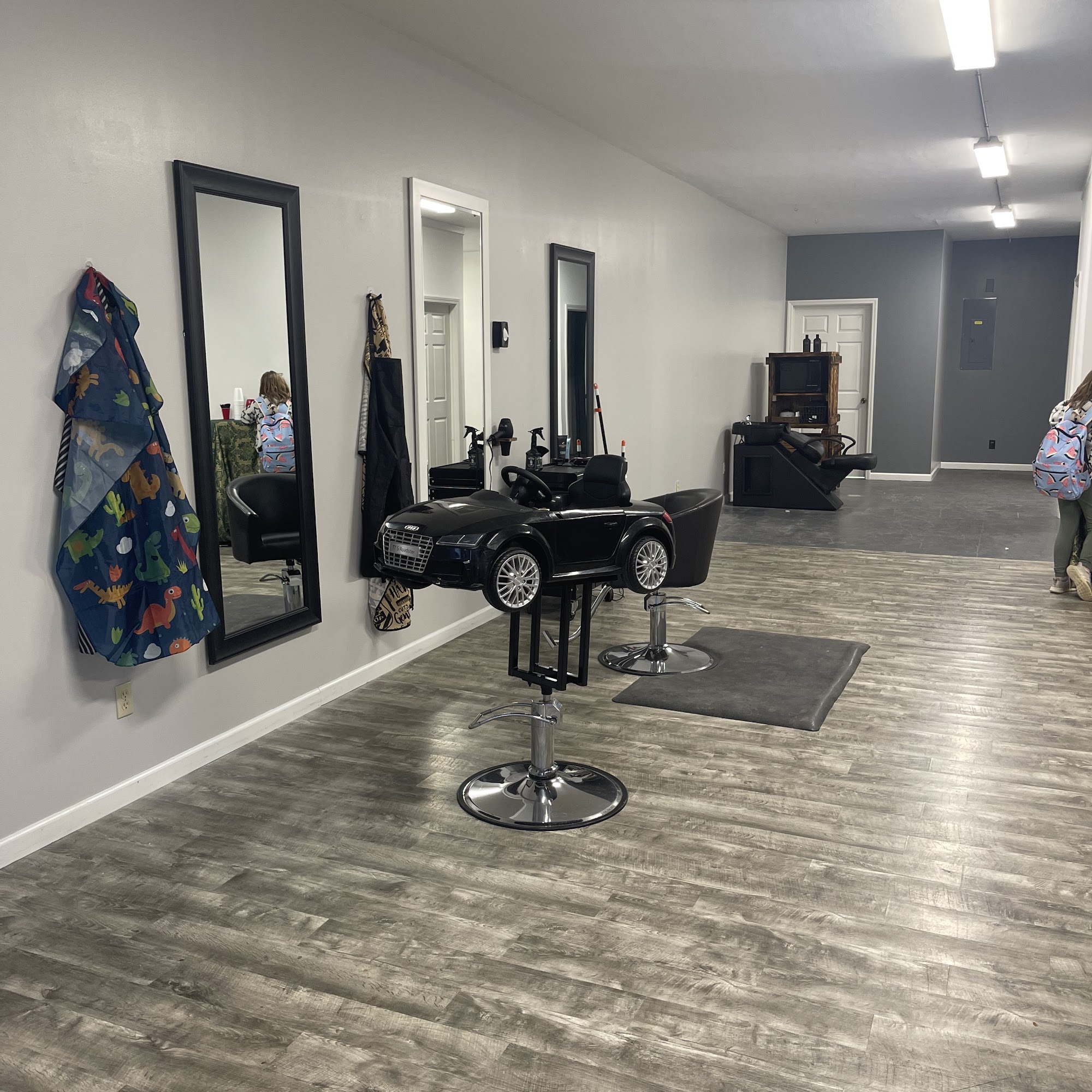 Our Barber 212 Booneslick Rd, Warrenton Missouri 63383