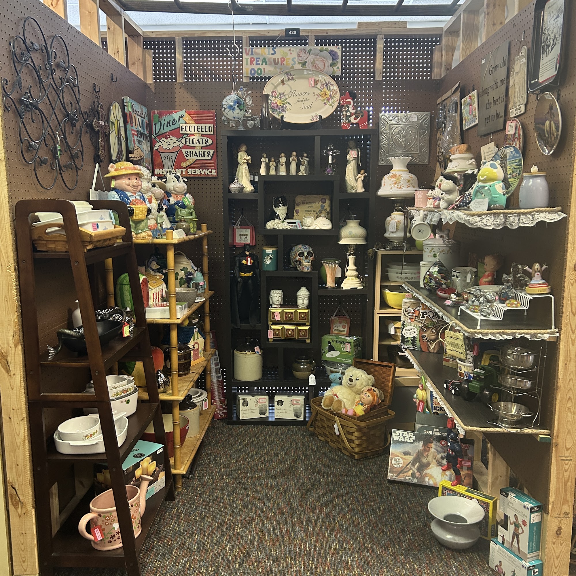 Mimi’s Antiques Attic