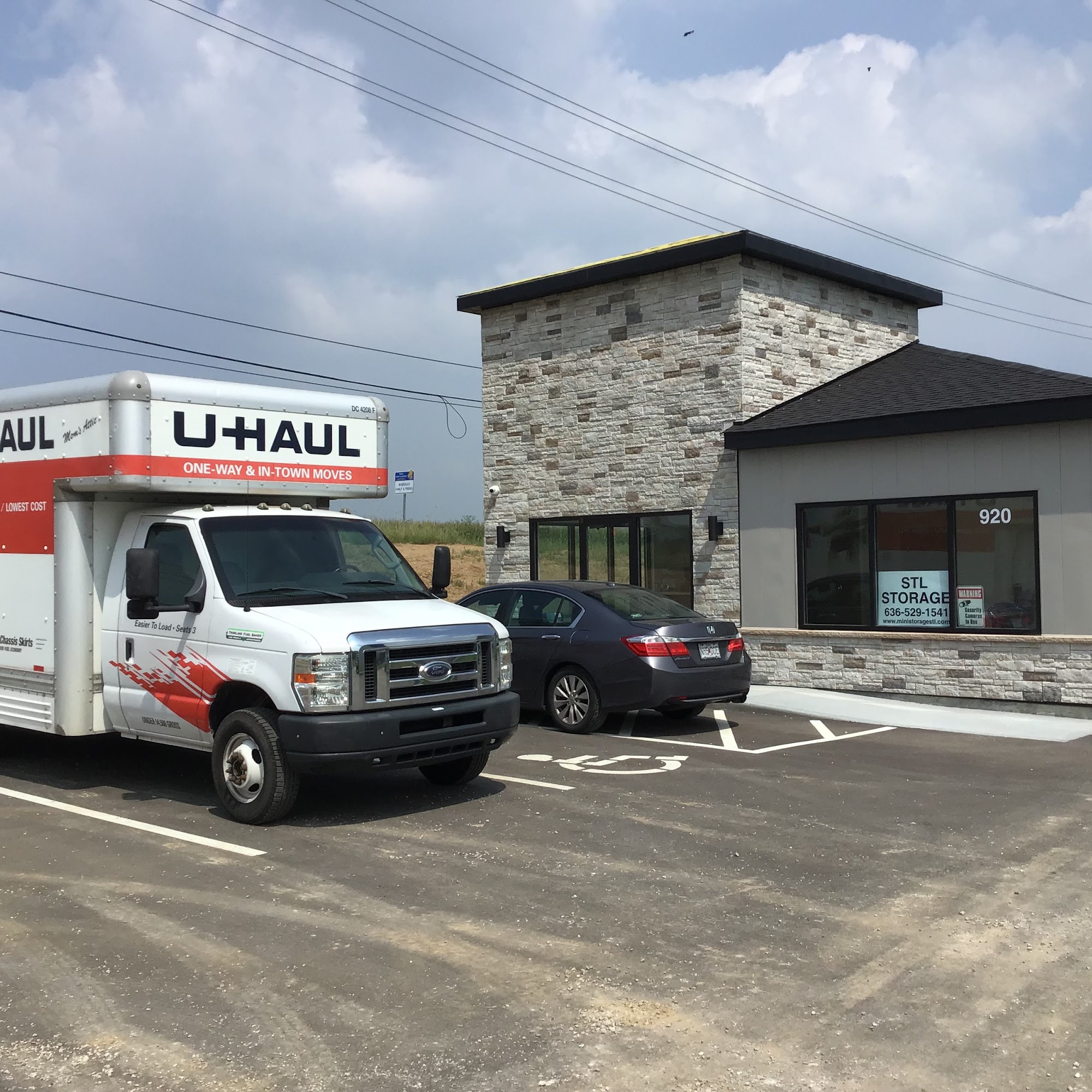 U-Haul Neighborhood Dealer Wentzville