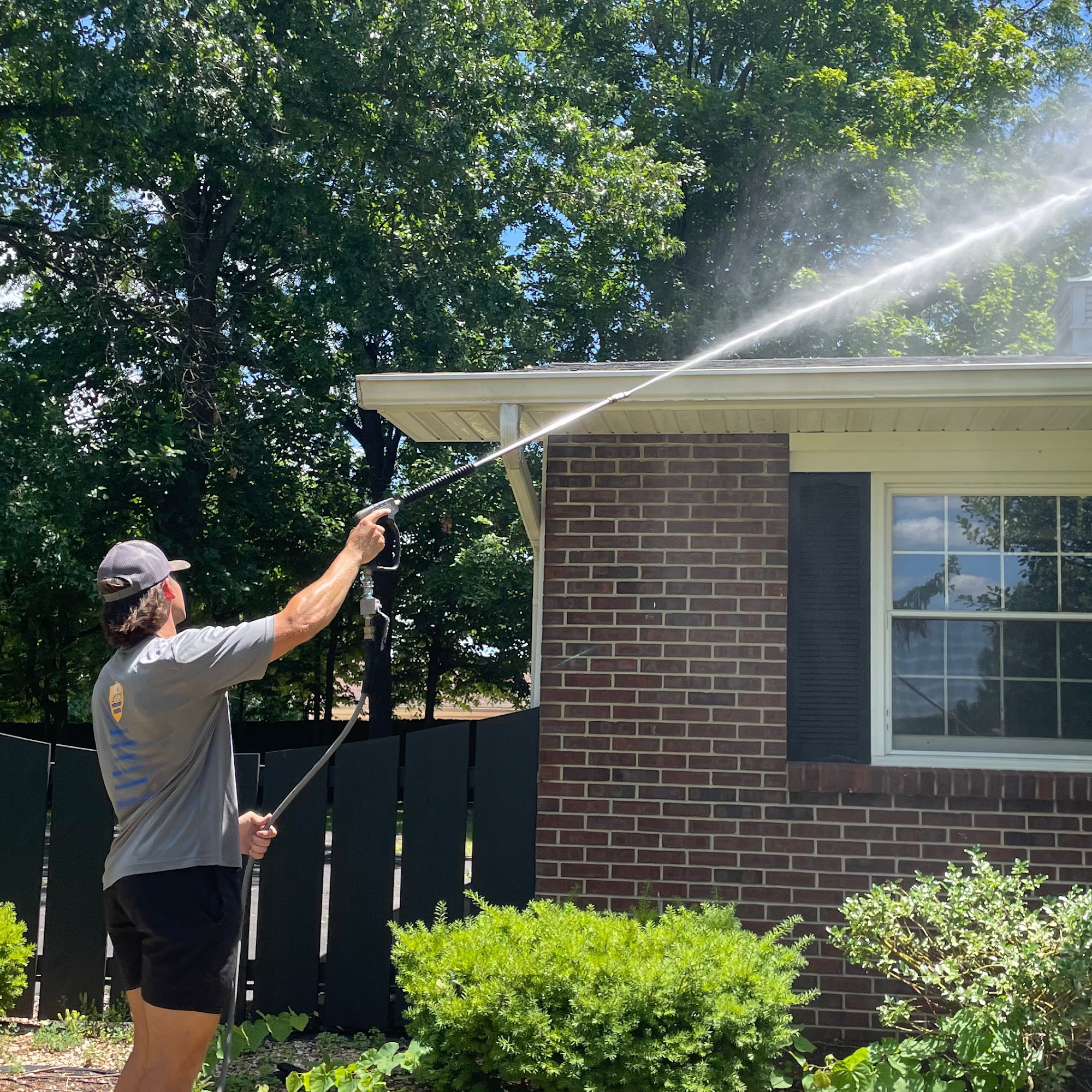 LT's Pressure Washing LLC