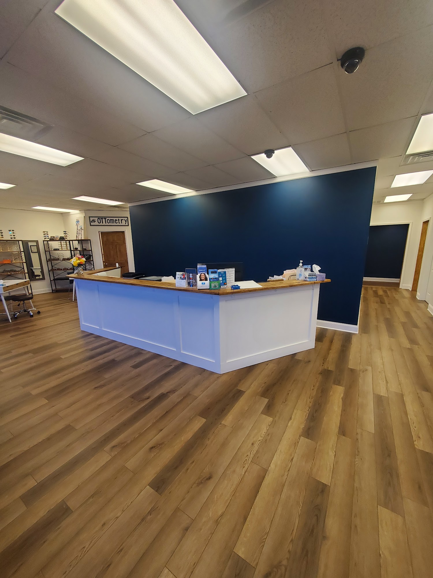 Premier Eye Care 940 W Commerce St, Aberdeen Mississippi 39730