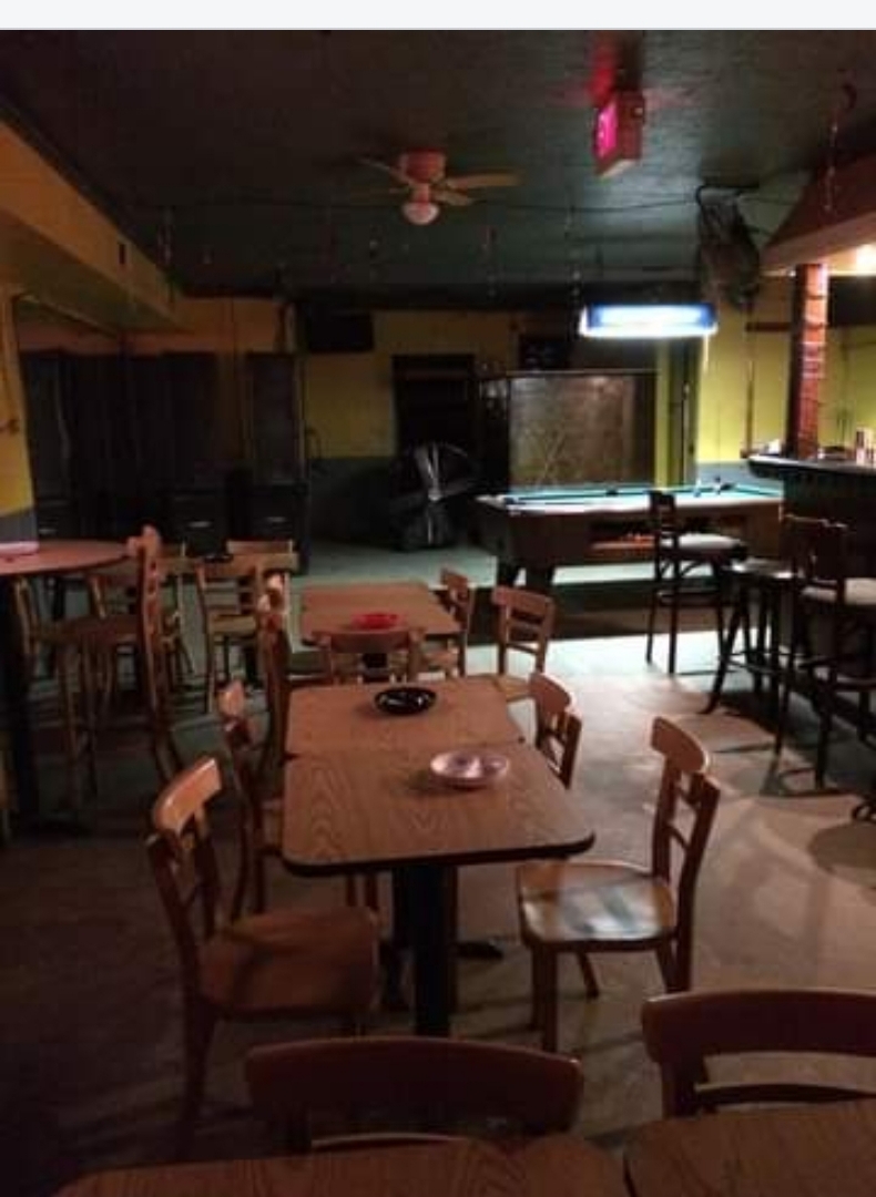 Club Blue Door Canton