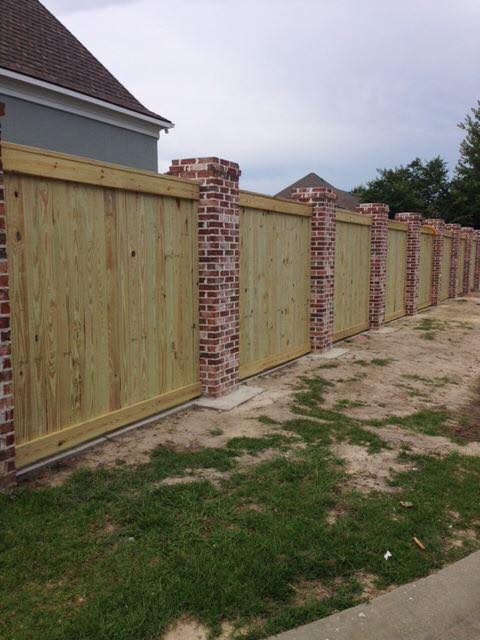 Custom Fence Builders