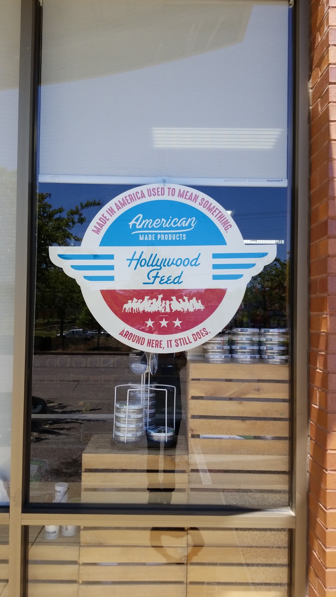 Hollywood Feed Olive Branch