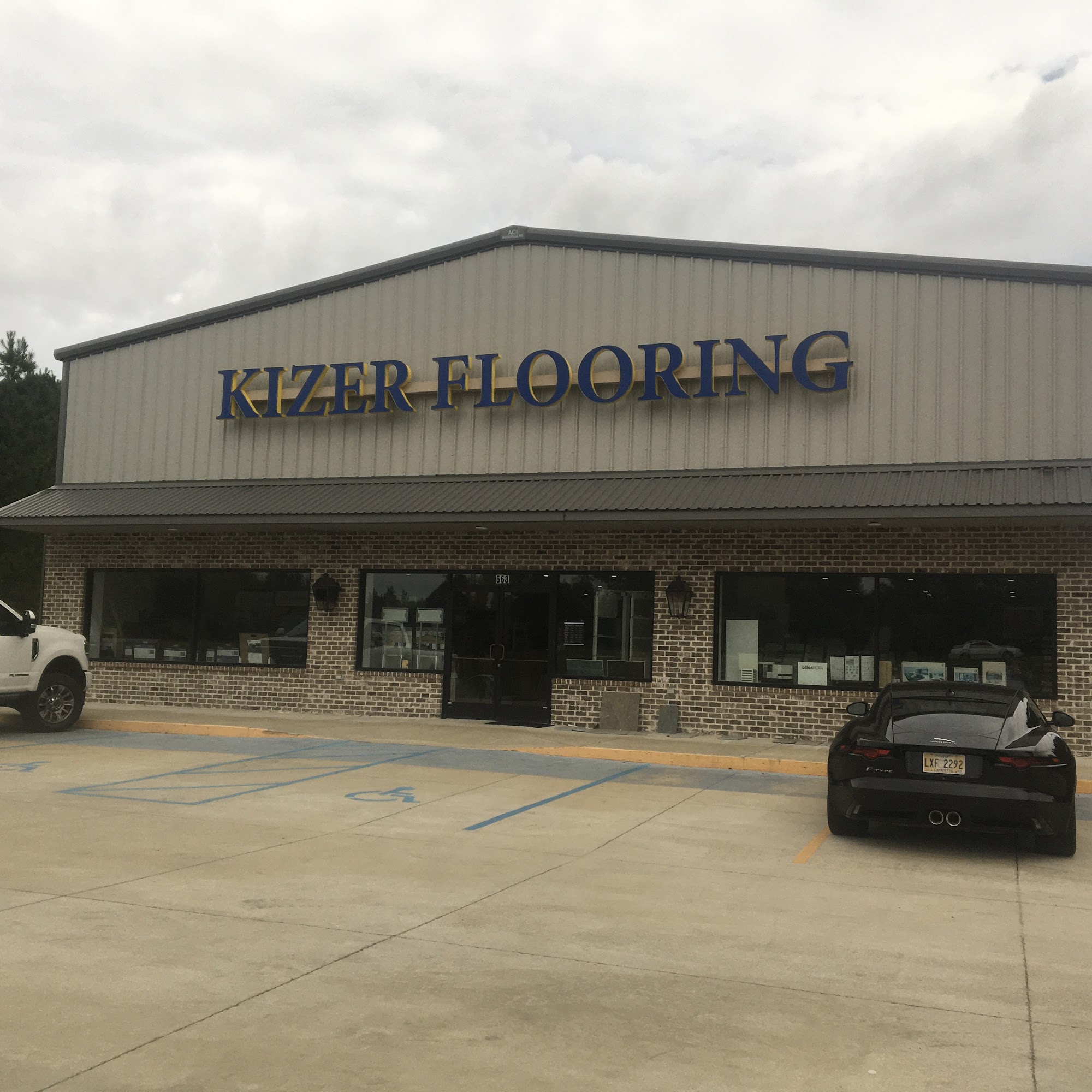 Kizer Flooring 668 MS-6, Oxford Mississippi 38655