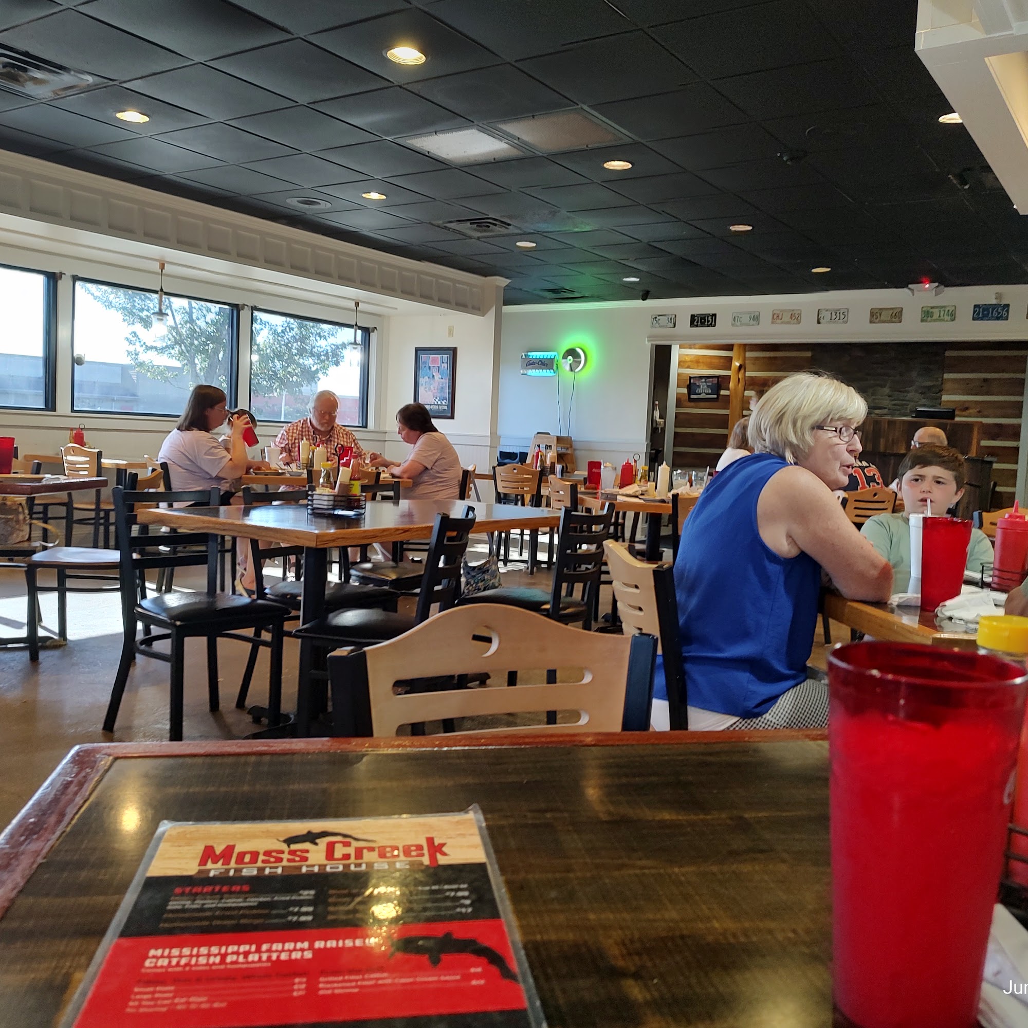 Moss Creek Fish House Pearl