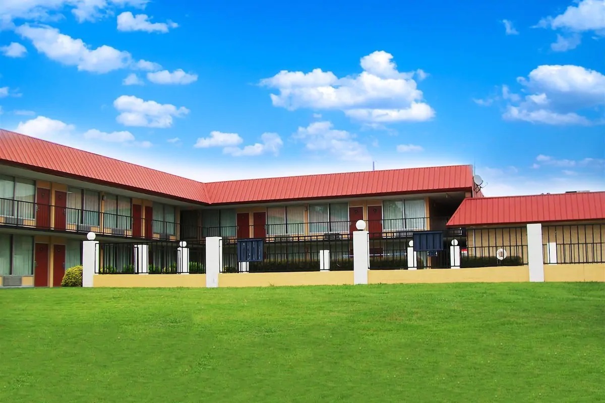 American Inn Pontotoc Pontotoc