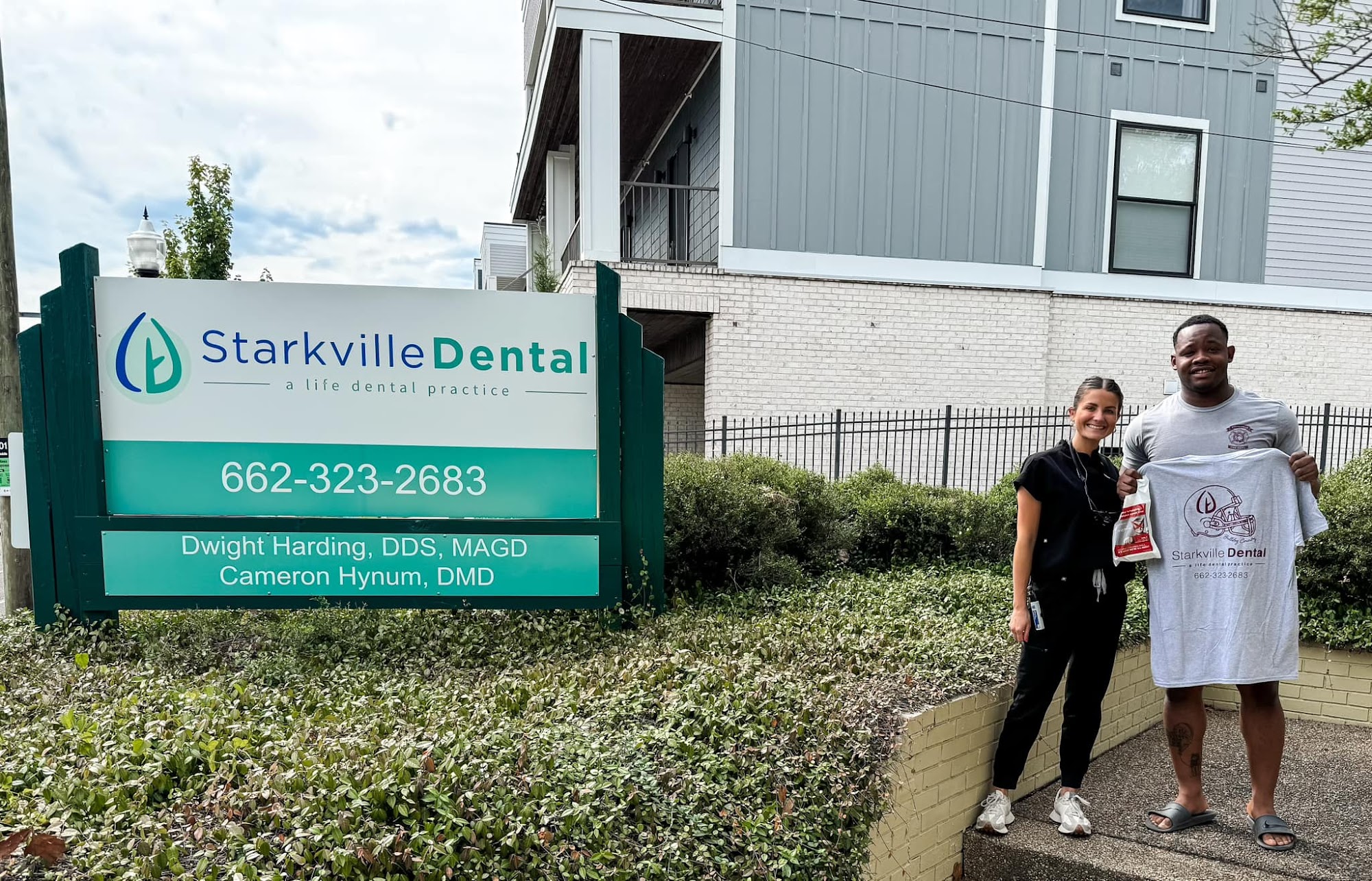 Dr. Dwight E. Harding, DDS
