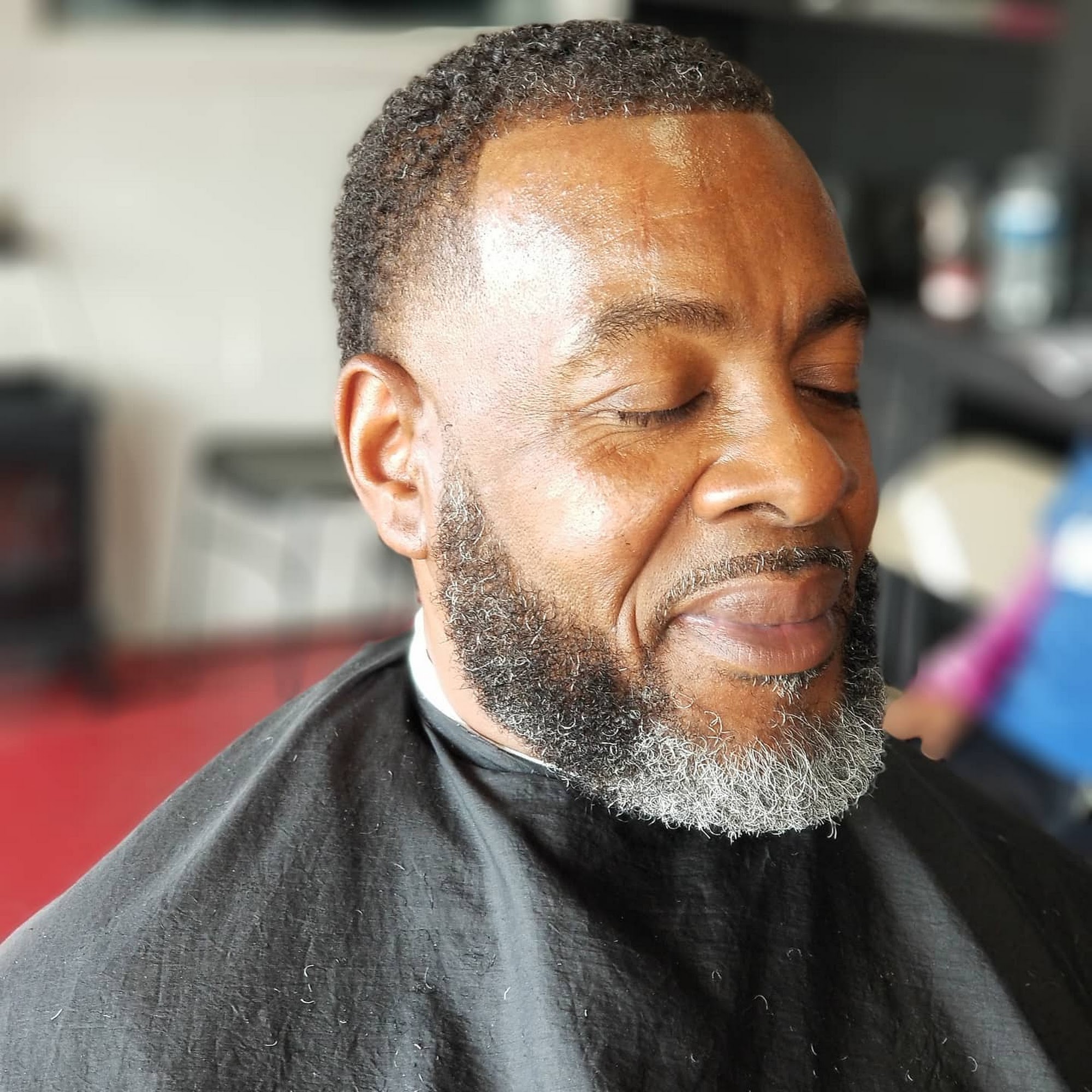 Spectacular Cuts Barbershop LLC 3176 Commonwealth Blvd, Tupelo Mississippi 38804