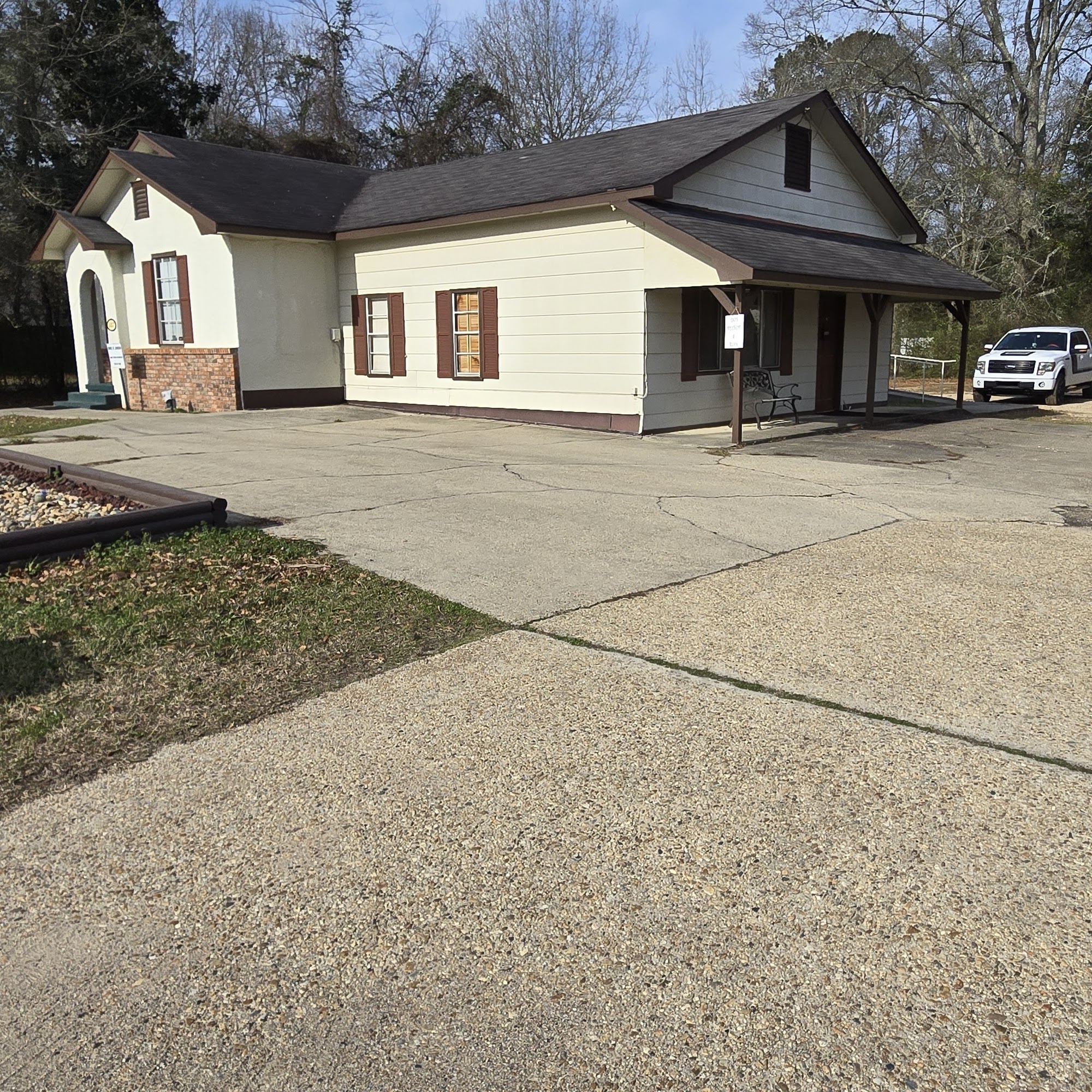 Don Bishop & Associates 708 Turner St, Waynesboro Mississippi 39367