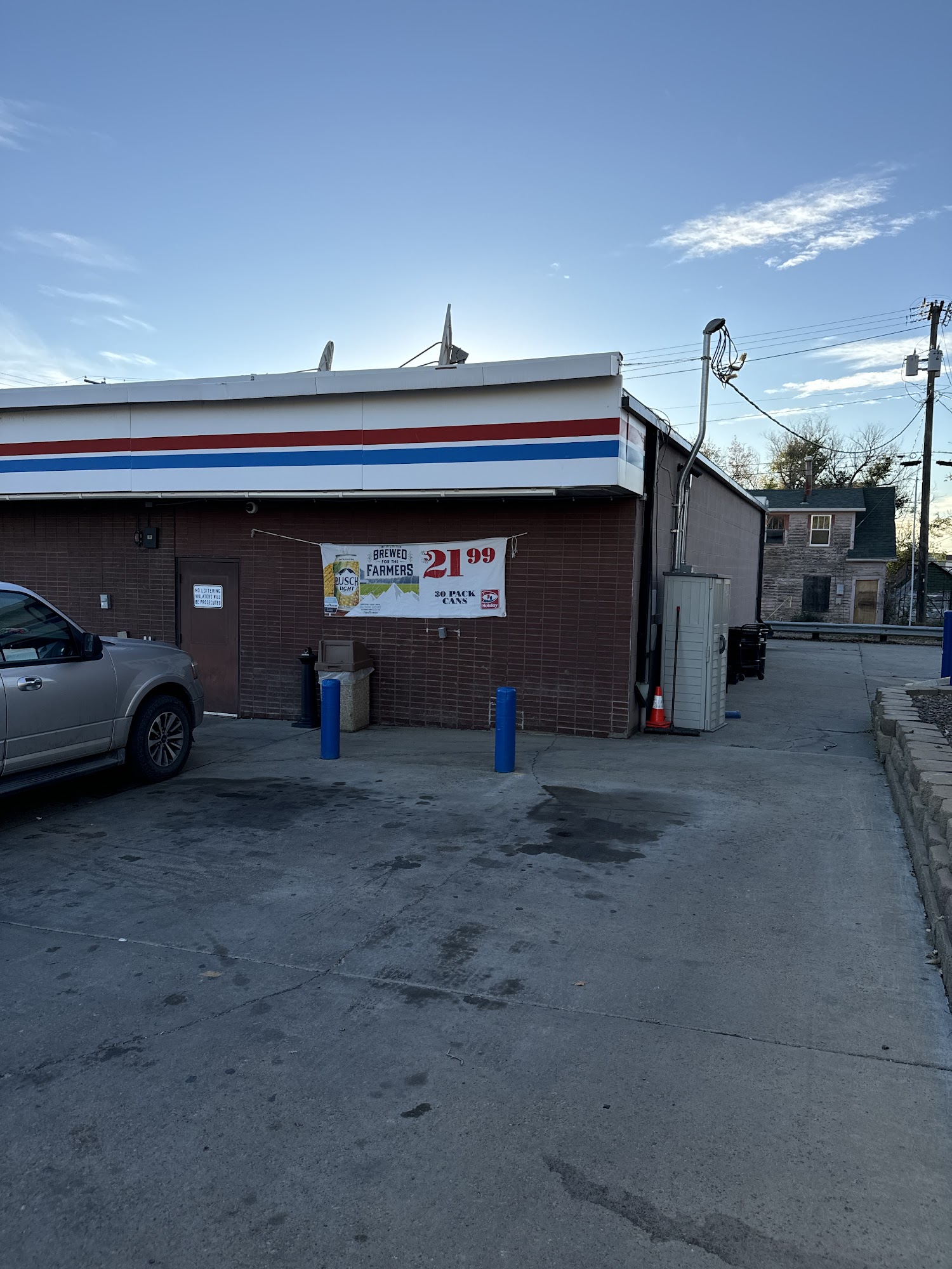 Holiday Stationstores Glasgow