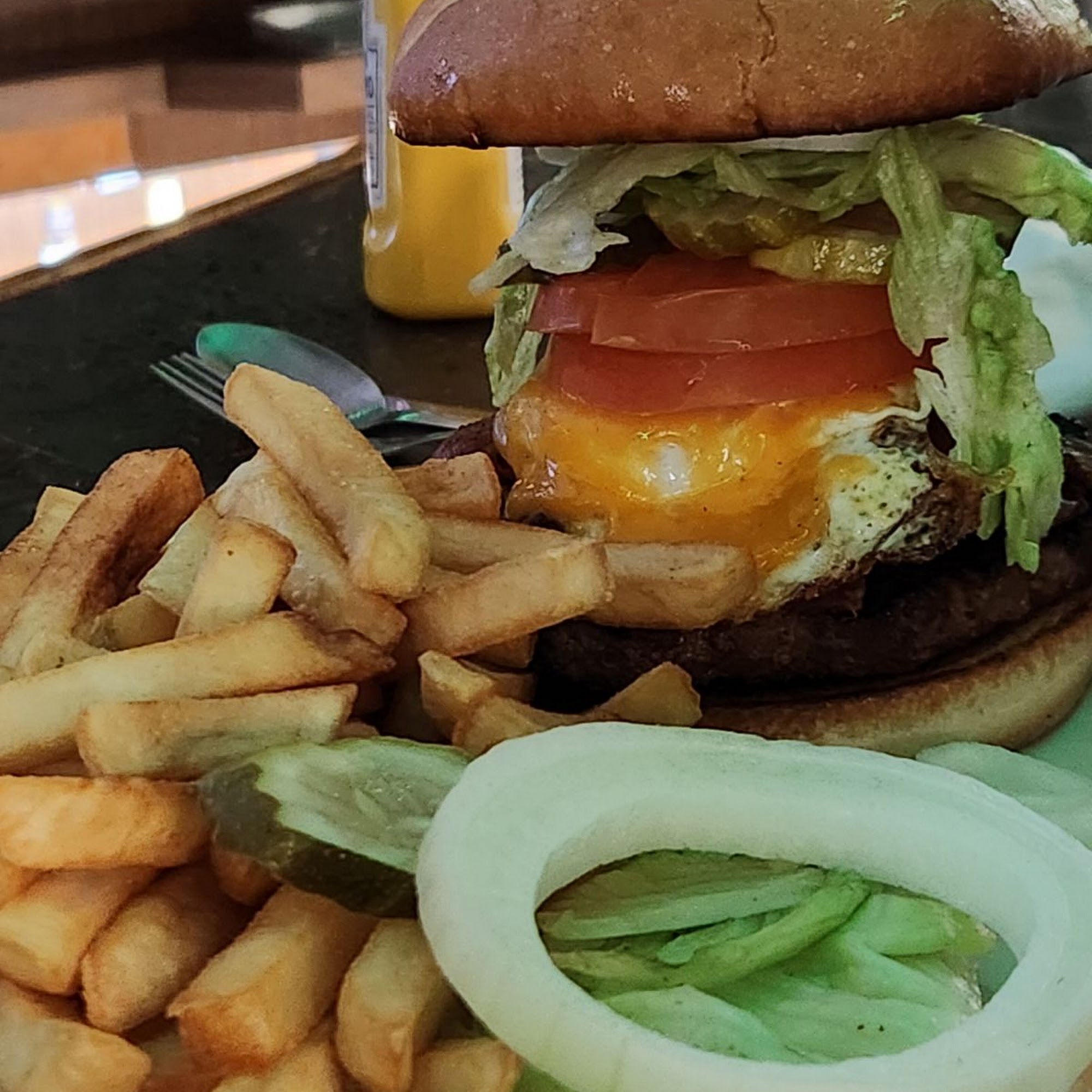 BJ'S Restaurant Hamilton