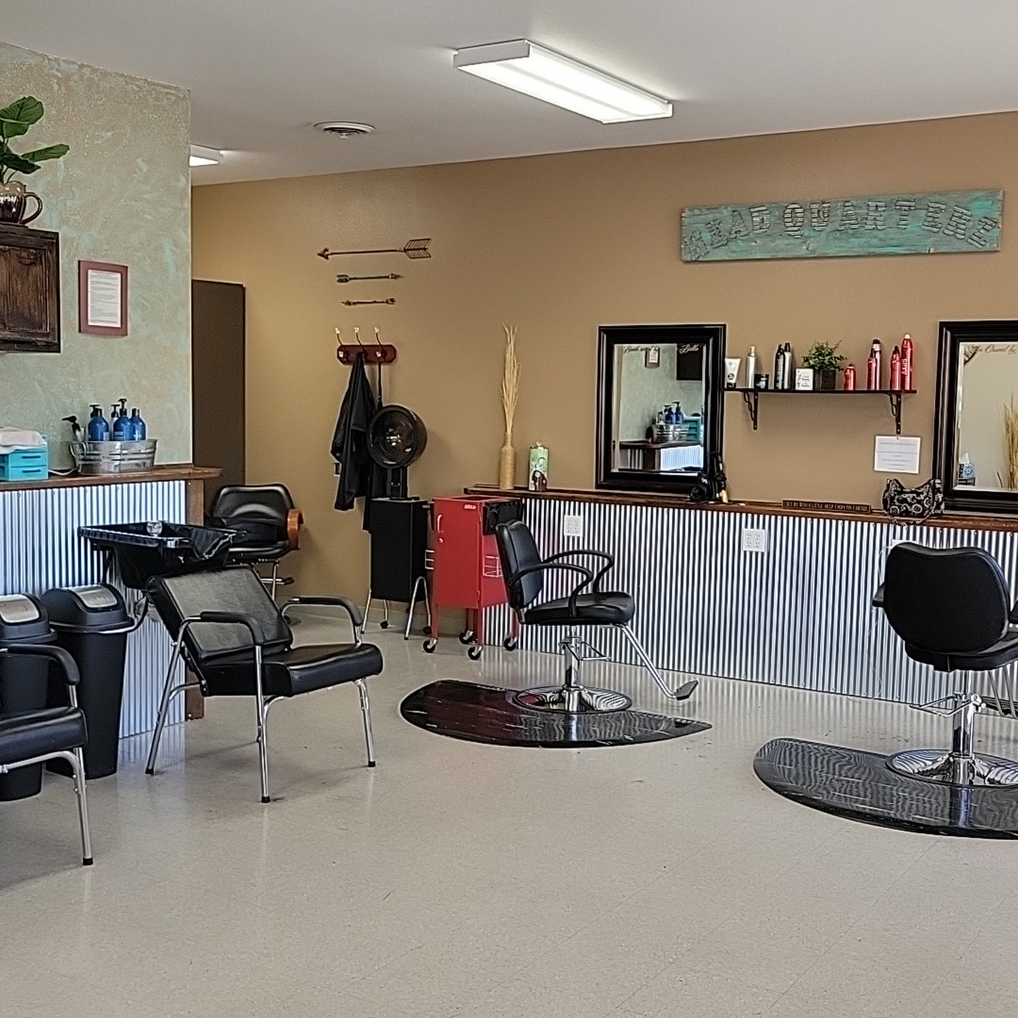 Headquarterz Salon
