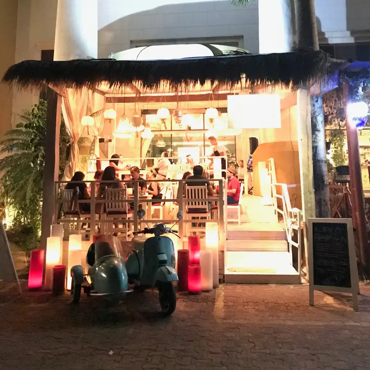 Photo credit: opentable