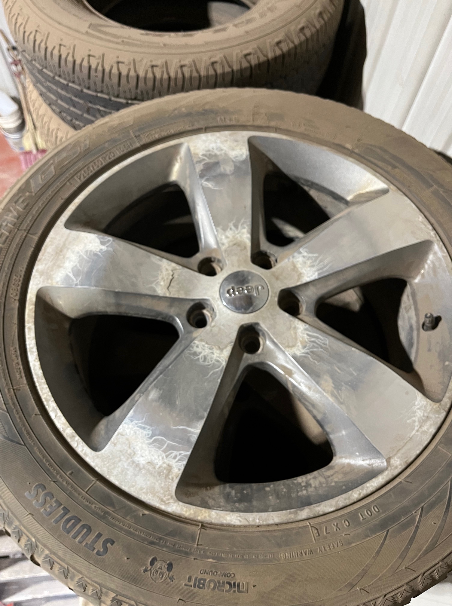 I R MacDonald & Son Inc